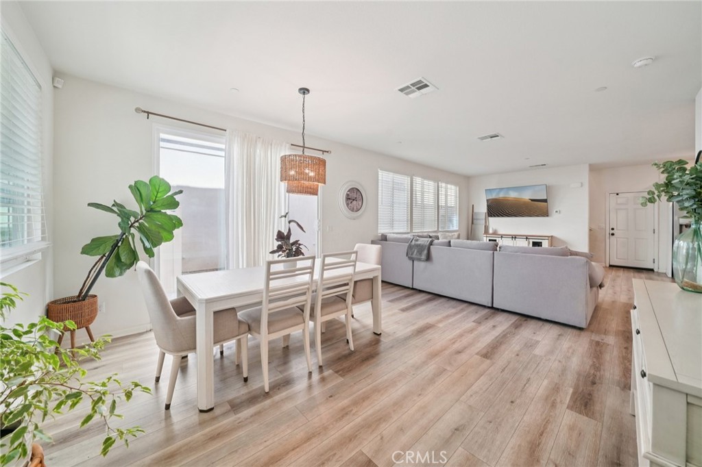 618 South Brampton Avenue Rialto, CA 92376 - Photo 18 of 57