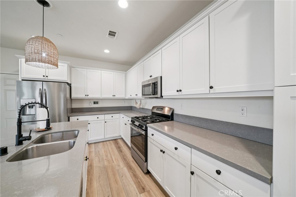 618 South Brampton Avenue Rialto, CA 92376 - Photo 26 of 57