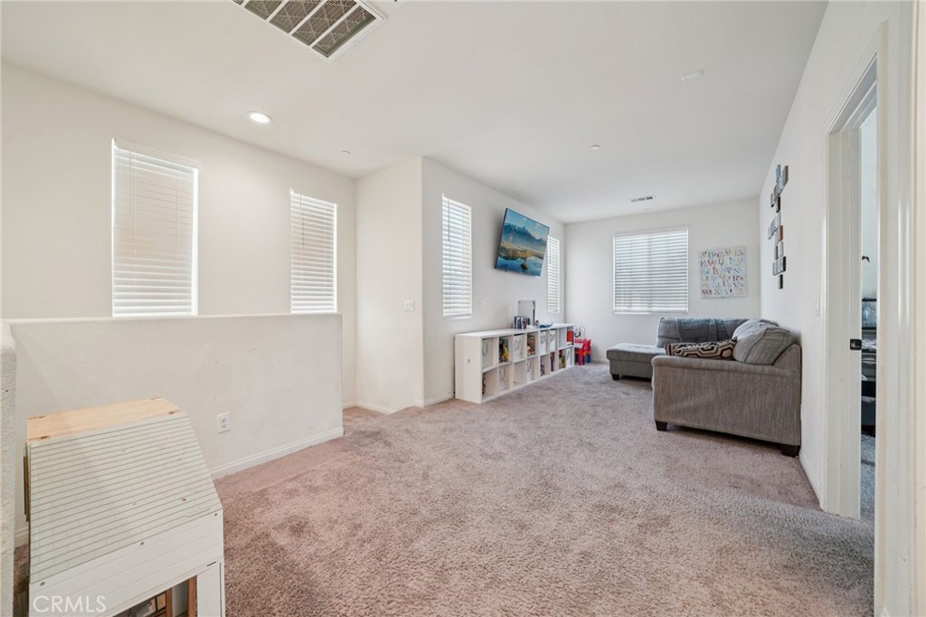 618 South Brampton Avenue Rialto, CA 92376 - Photo 34 of 57