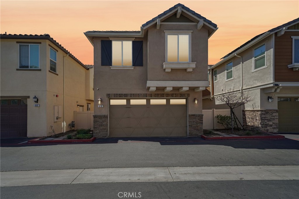 618 South Brampton Avenue Rialto, CA 92376 - Photo 4 of 57