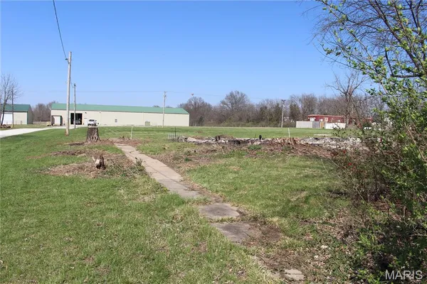 $36,500 | 102 South Caroline Avenue, Bellflower, MO 63333