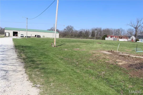 $36,500 | 102 South Caroline Avenue, Bellflower, MO 63333