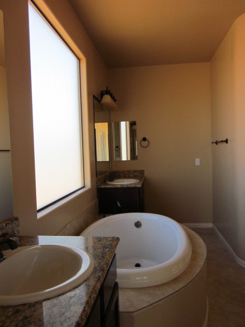 52681 West Huisatch Road Maricopa, AZ 85139 - Photo 20 of 25 Master Bath