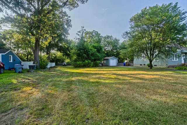 $75,000 | 10 1/2 South Road, Enfield, CT 06082