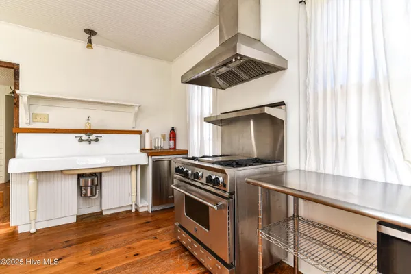 $500,000 | 625 West Main Street, Murfreesboro, NC 27855