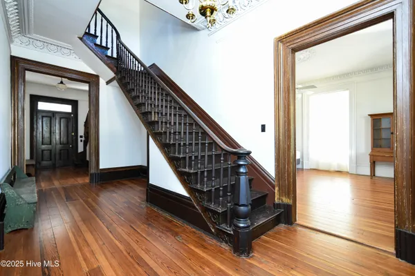 $500,000 | 625 West Main Street, Murfreesboro, NC 27855