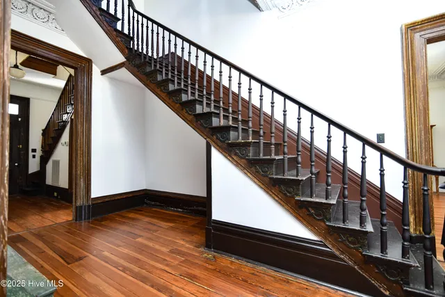 $525,000 | 625 West Main Street, Murfreesboro, NC 27855