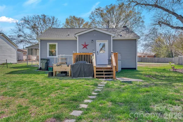 $280,000 | 105 Hilltop Lane, Clover, SC 29710