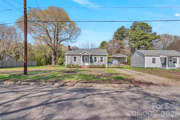 $280,000 | 105 Hilltop Lane, Clover, SC 29710