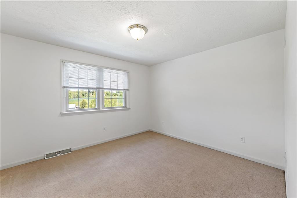 358 West Jefferson Road Butler, PA 16002 - Photo 27 of 50