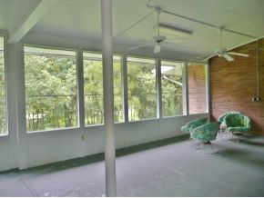 4402 Orebank Road Kingsport, TN 37664 - Photo 12 of 13 Screened Breezeway