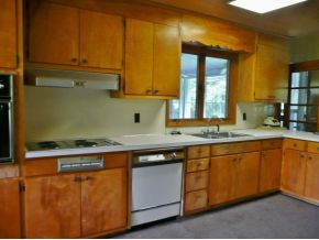 4402 Orebank Road Kingsport, TN 37664 - Photo 5 of 13 Kitchen
