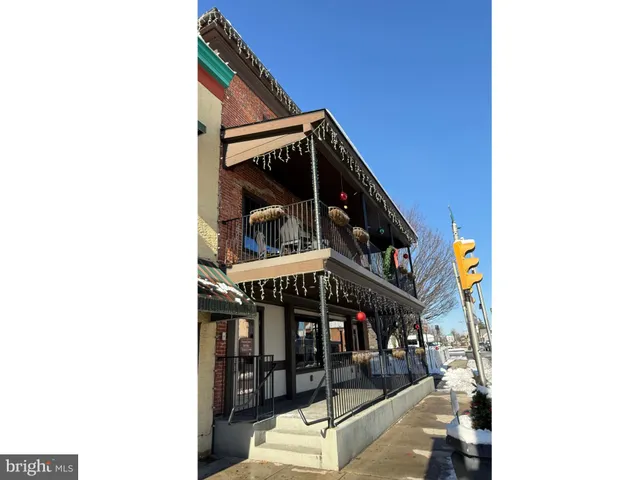 $1,700 | 2 South 3rd Street, Unit 1, Oxford, PA 19363