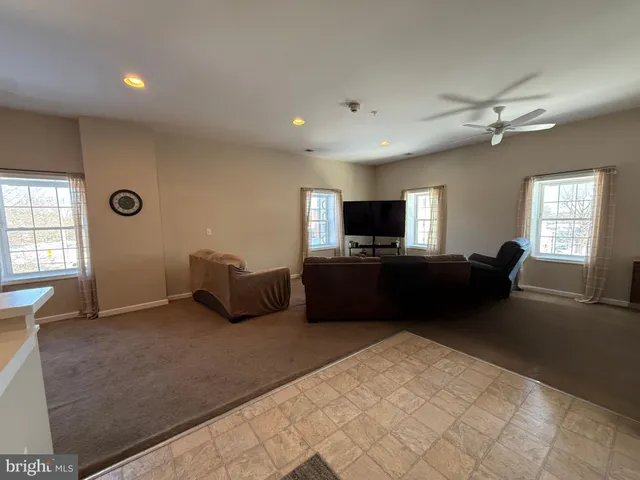 $1,700 | 2 South 3rd Street, Unit 1, Oxford, PA 19363