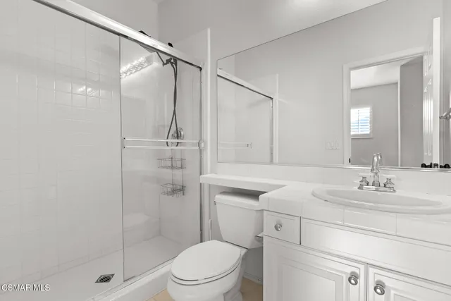 $2,290,000 | 912 Blackbourne Point, Oak Park, CA 91377