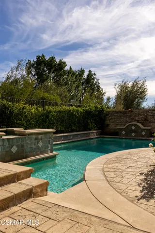 $2,290,000 | 912 Blackbourne Point, Oak Park, CA 91377