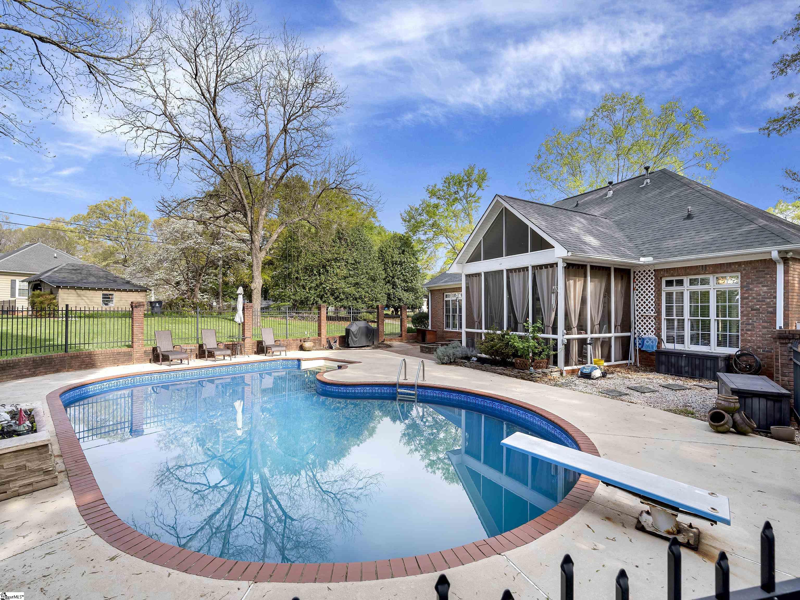 331 Stoddard Drive Lyman, SC 29365 - Photo 4 of 33 Gallery Image 4