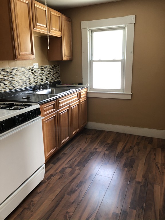 64-66 Scott Street Springfield, MA 01108 - Photo 18 of 24