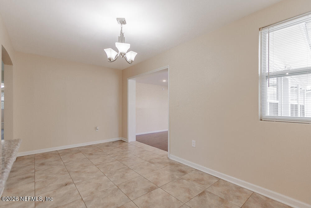 848 Glynlea Road Jacksonville, FL 32216 - Photo 7 of 32 20260723_glynlea_rd_0997