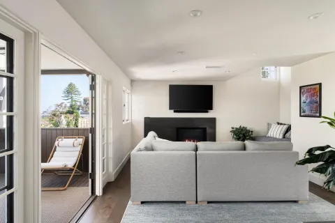 $5,995,000 | 6714 Muirlands Drive, La Jolla, CA 92037