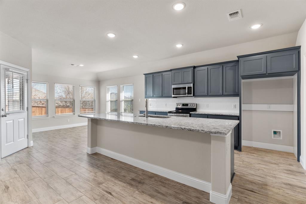 1517 Timbercreek Drive Howe, TX 75459 - Photo 7 of 29