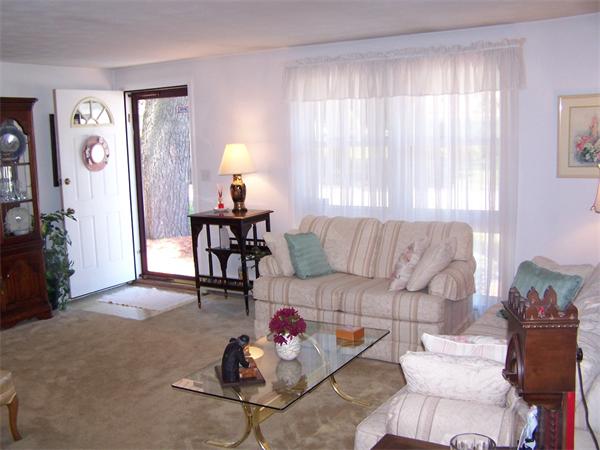 24 McAuliffe Road Randolph, MA 02368 - Photo 8 of 13 Gallery Image 8