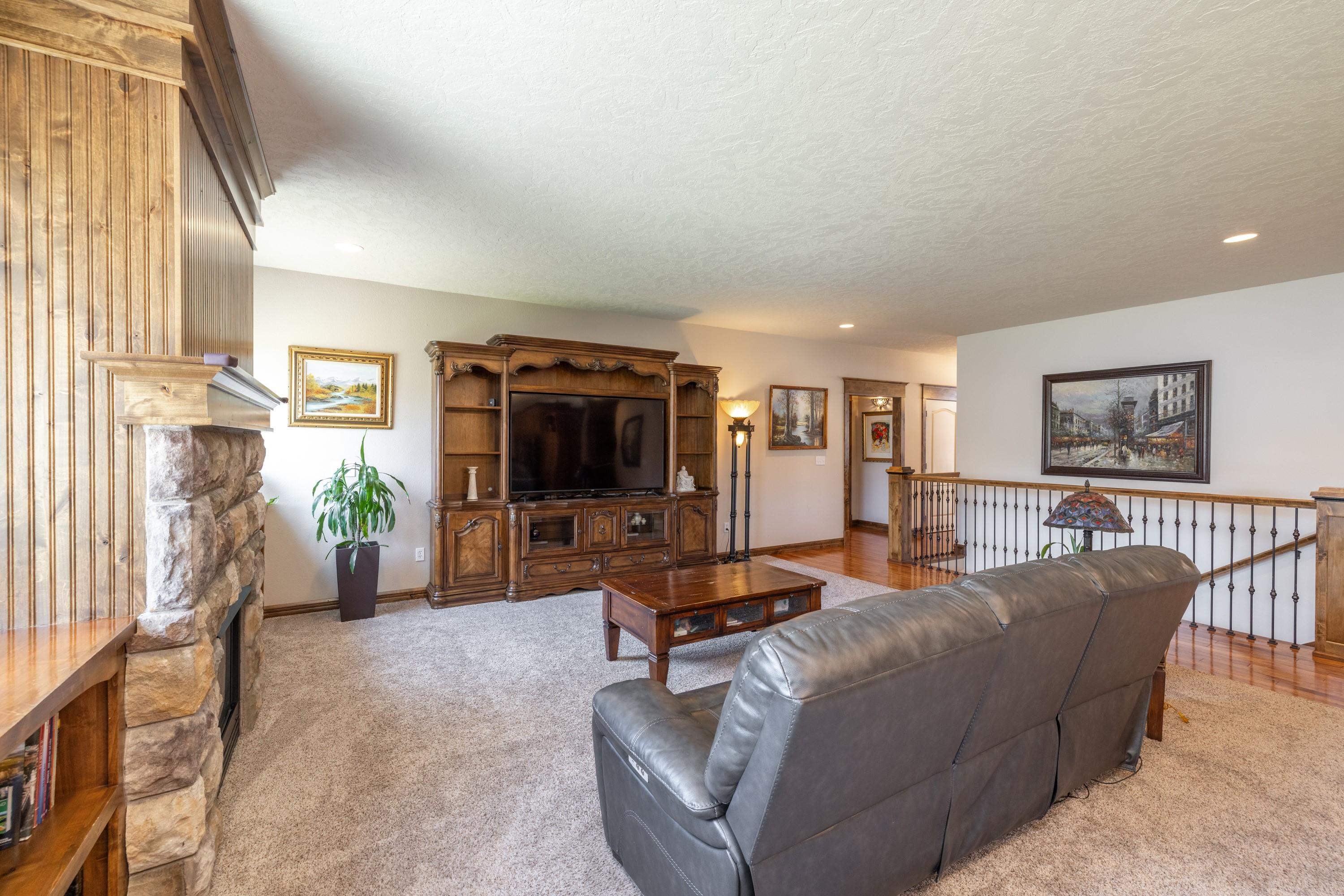 5908 North Bridget Street Spokane, WA 99208 - Photo 9 of 36