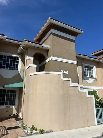 $2,350 | 6425 Southwest 130th Place, Unit 704, Miami, FL 33183