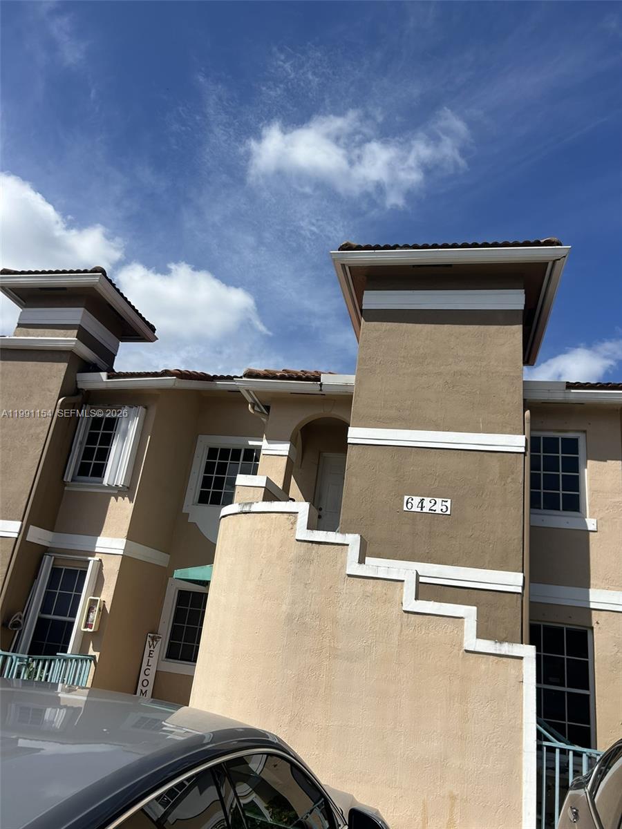 6425 Southwest 130th Place, Unit 704 Miami, FL 33183 - Photo 2 of 6 a view of roof deck