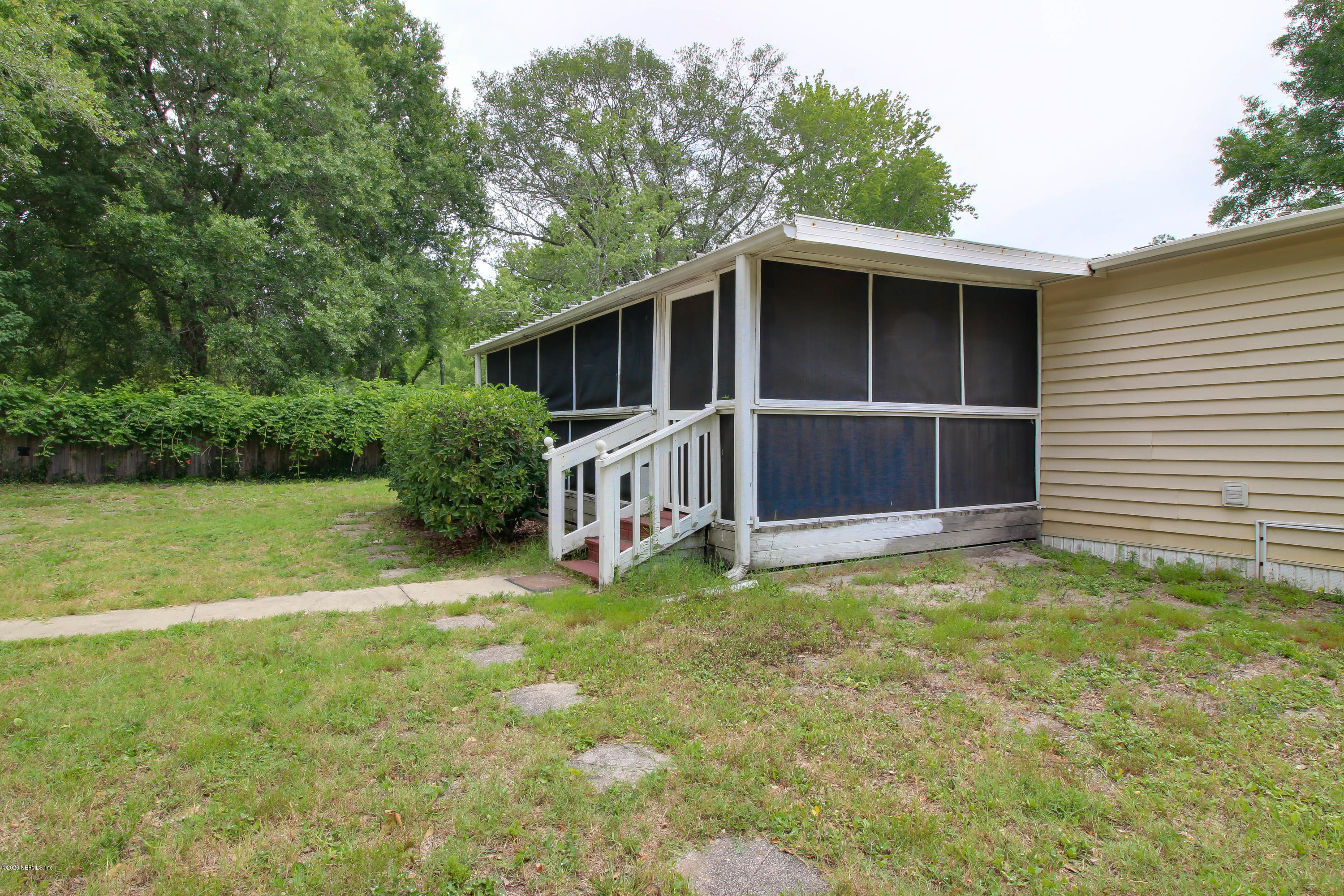 2376 Chuck Road Jacksonville, FL 32221 - Photo 17 of 19 Backyard