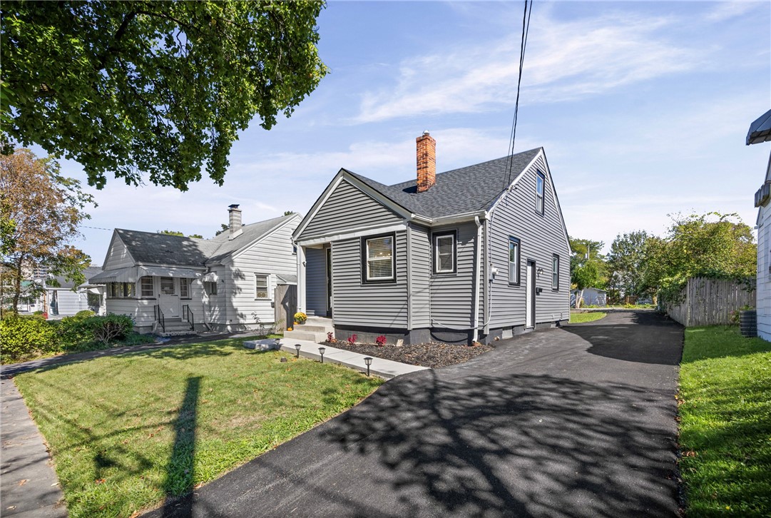 142 Wakefield Street Rochester, NY 14621 - Photo 3 of 36 Gallery Image 3