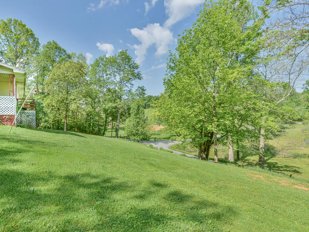 122 Donald Broyles Road Chuckey, TN 37641 - Photo 28 of 30 Front Lawn
