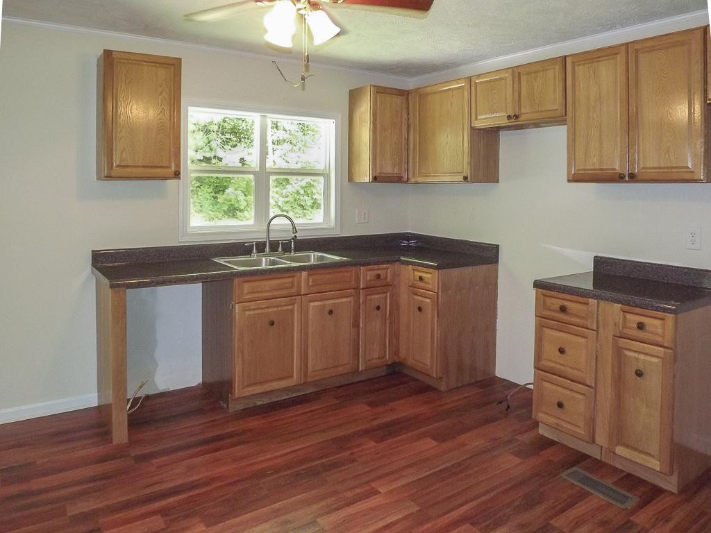 122 Donald Broyles Road Chuckey, TN 37641 - Photo 5 of 30 Photo 5