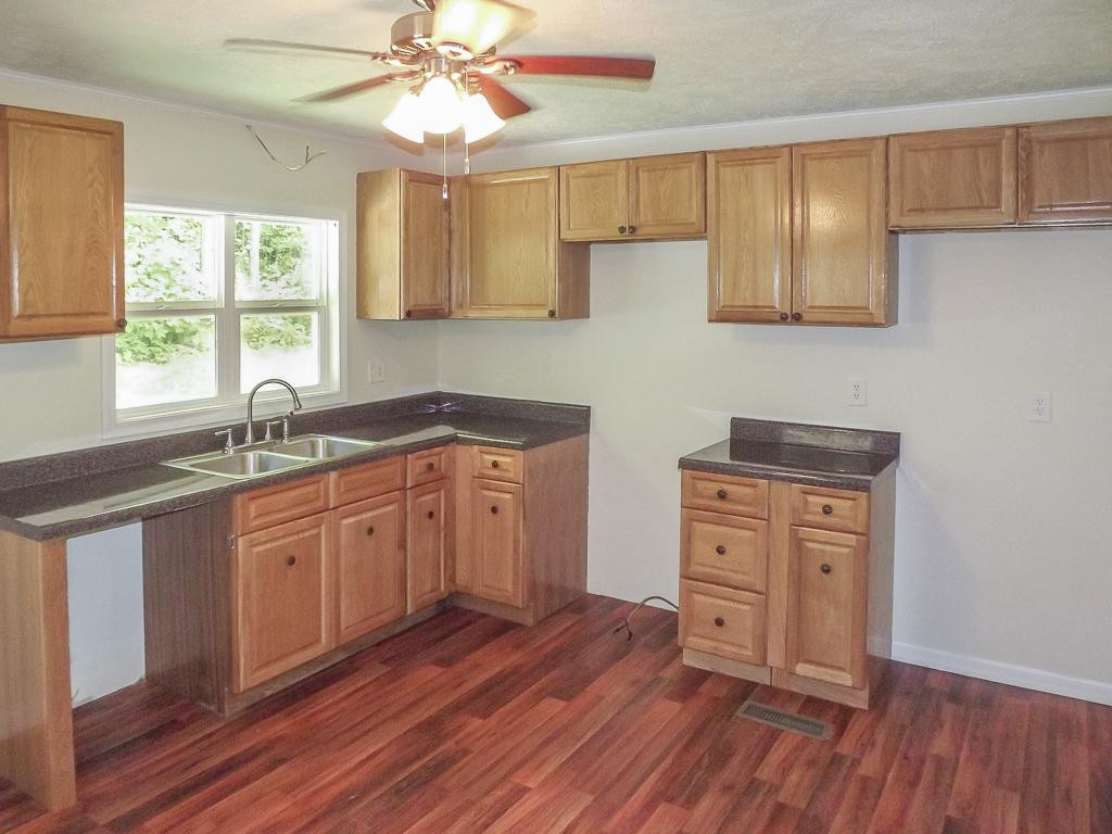 122 Donald Broyles Road Chuckey, TN 37641 - Photo 6 of 30 Photo 6