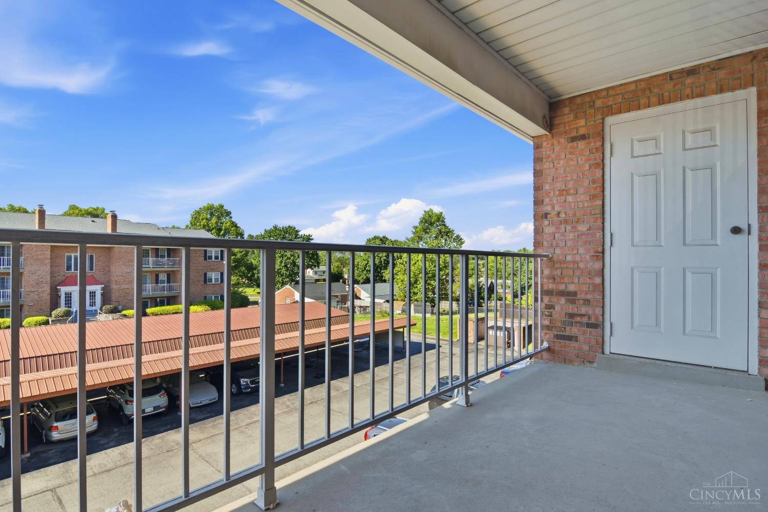 5346 Werk Road, Unit D12 Cincinnati, OH 45248 - Photo 9 of 33