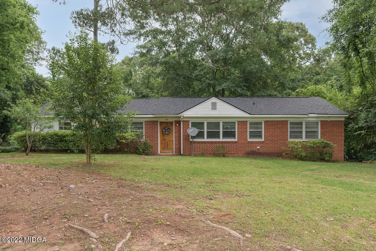2765 Riverview Road Macon, GA 31204 - Photo 3 of 29 220524_2765_Riverview_RD_Macon_0188