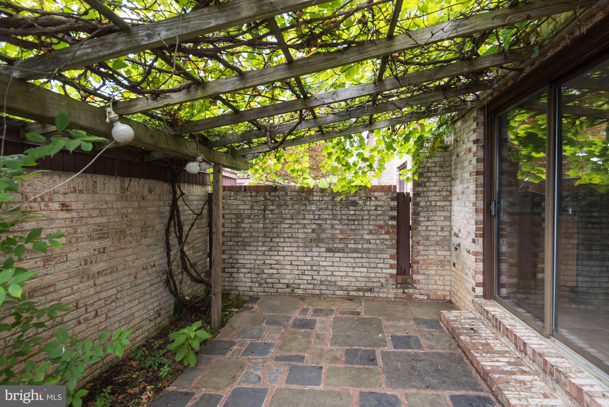 2045 North Glebe Road Arlington, VA 22207 - Photo 18 of 19 a view of a pathway with a tree