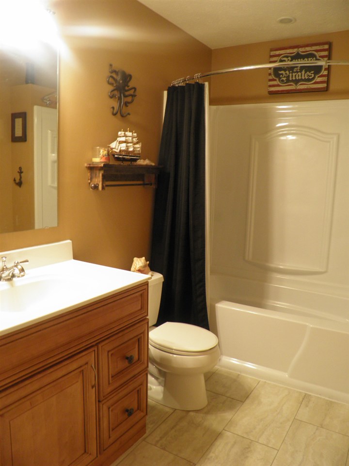 9812 Weaver Road Bloomington, IN 47403 - Photo 15 of 36