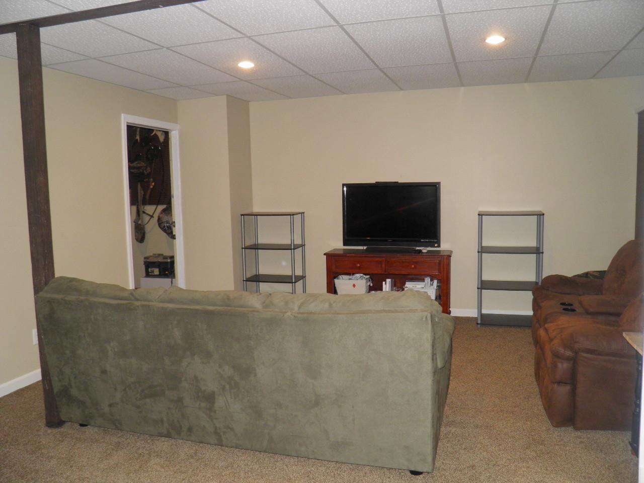 9812 Weaver Road Bloomington, IN 47403 - Photo 21 of 36