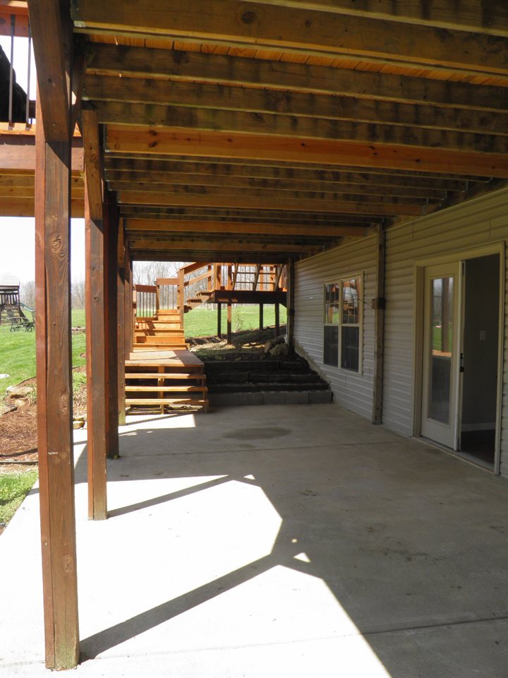 9812 Weaver Road Bloomington, IN 47403 - Photo 35 of 36