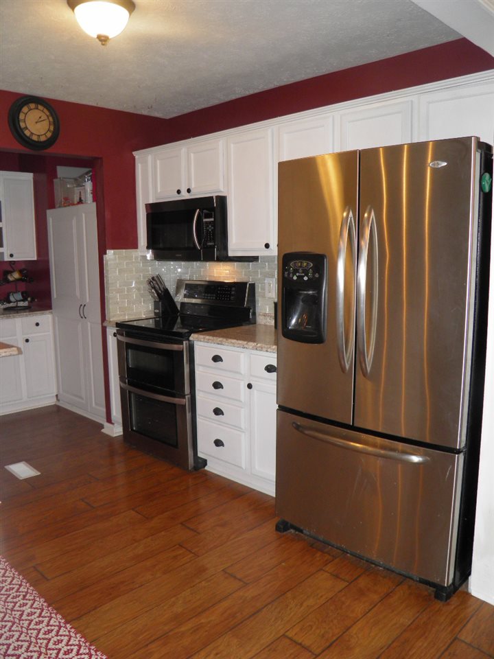 9812 Weaver Road Bloomington, IN 47403 - Photo 5 of 36