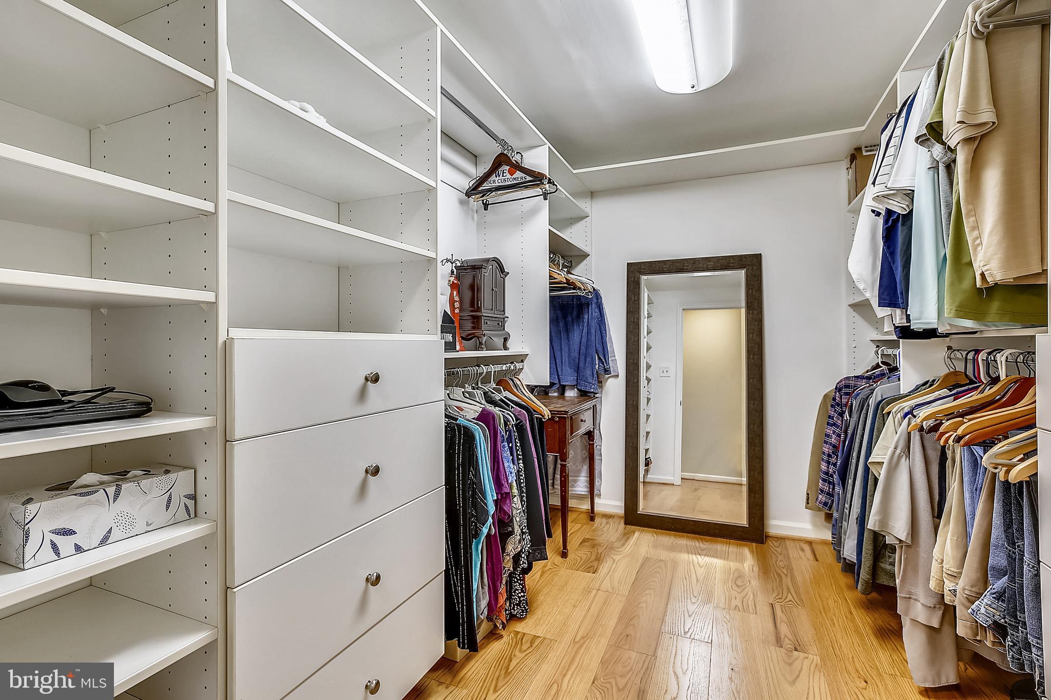 22005 Ridge View Drive Boyds, MD 20841 - Photo 31 of 56 OWNER'S WALK-IN CLOSET W/ORGANIZERS