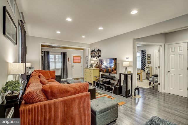 $365,000 | 717 Center Street, Collingswood, NJ 08108