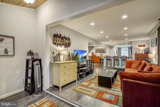 $365,000 | 717 Center Street, Collingswood, NJ 08108