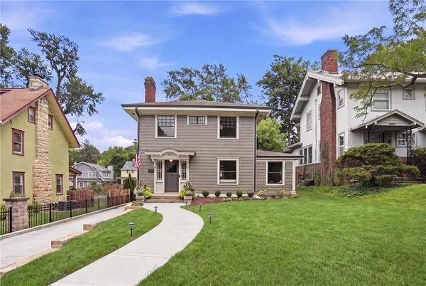 $585,000 | 6021 Wornall Road, Kansas City, MO 64113
