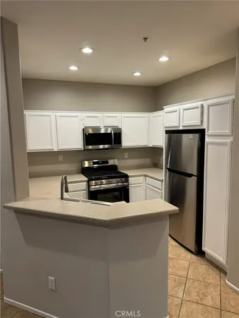 $2,000 | 26348 Arboretum Way, Unit 503, Murrieta, CA 92563