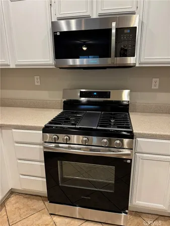 $2,000 | 26348 Arboretum Way, Unit 503, Murrieta, CA 92563