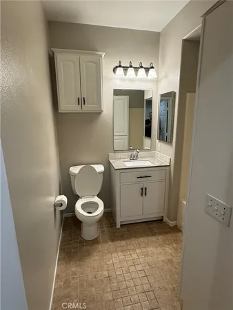 $2,000 | 26348 Arboretum Way, Unit 503, Murrieta, CA 92563