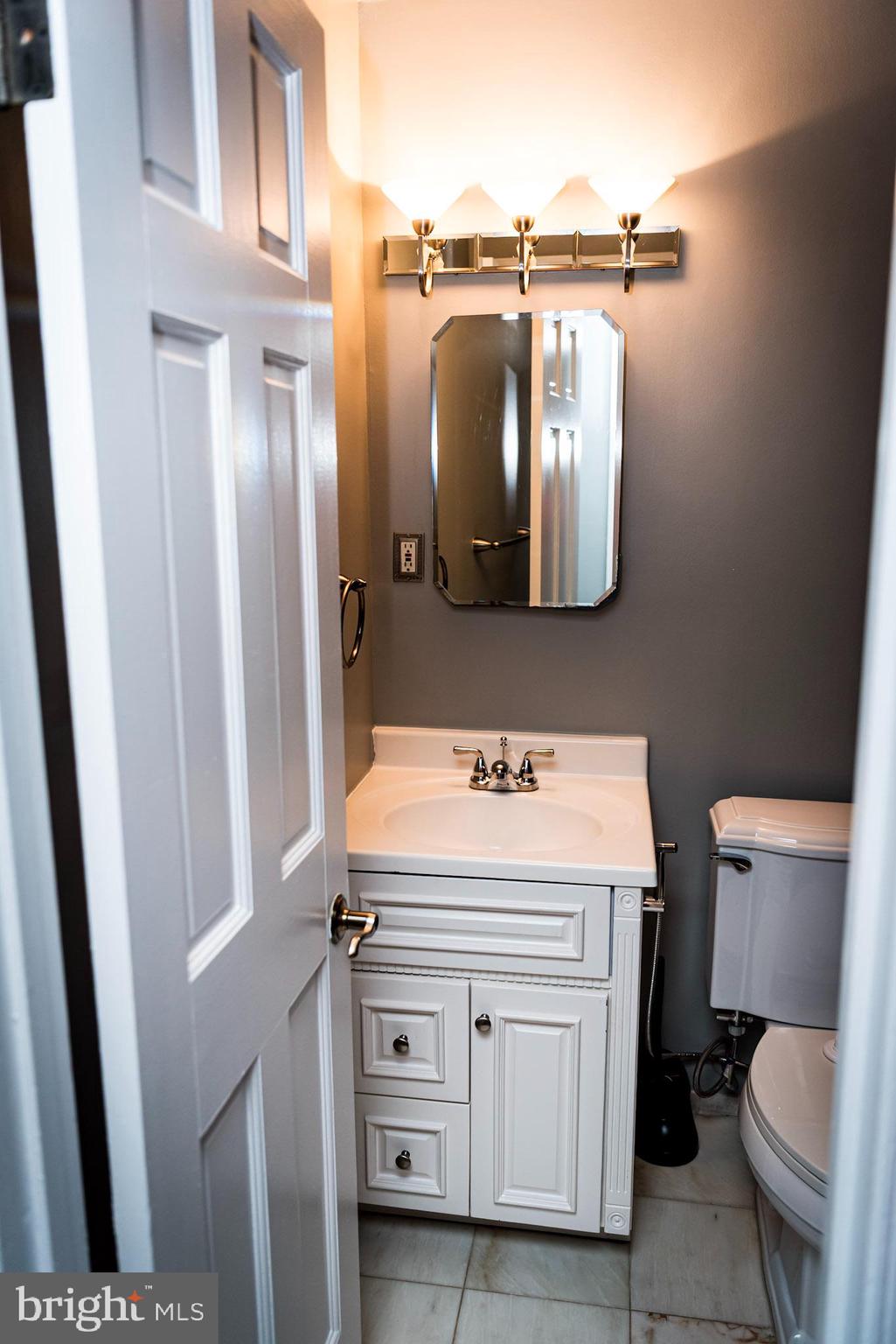 8902 16th Street, Unit 8902 Silver Spring, MD 20910 - Photo 24 of 32