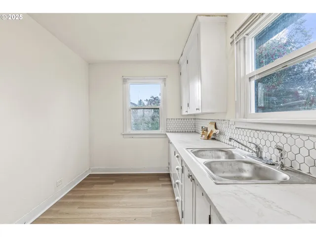 $299,999 | 160 Maple Street, Cathlamet, WA 98612